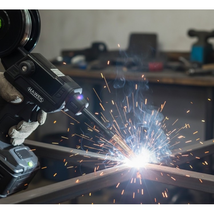 Инверторен телоподаващ апарат без газ Hawek 400A – професионално заваряване с една ръка